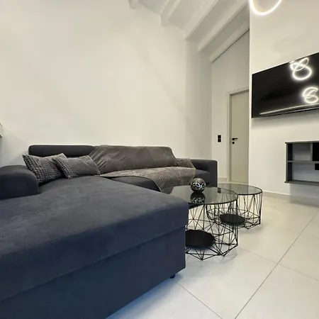 Private Pool House By Natchos Virós